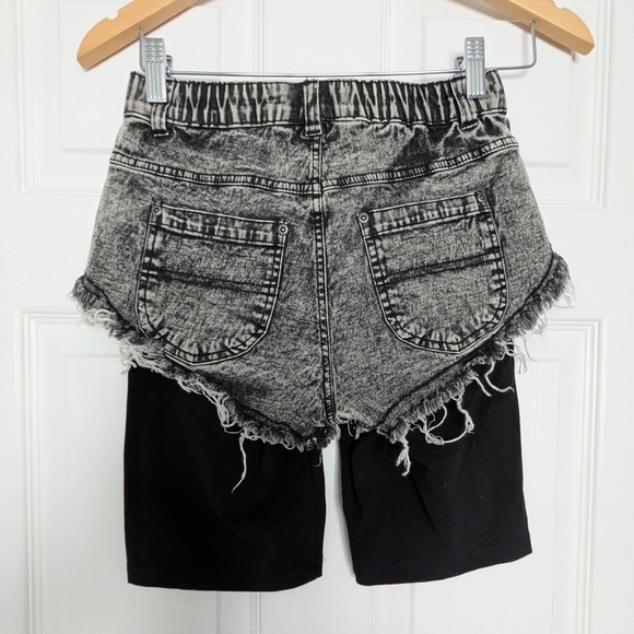 🔷NWT - Kendall & Kylie Black Combination  Cut-Off Jean And Bike Shorts In One - Picture 3 of 9